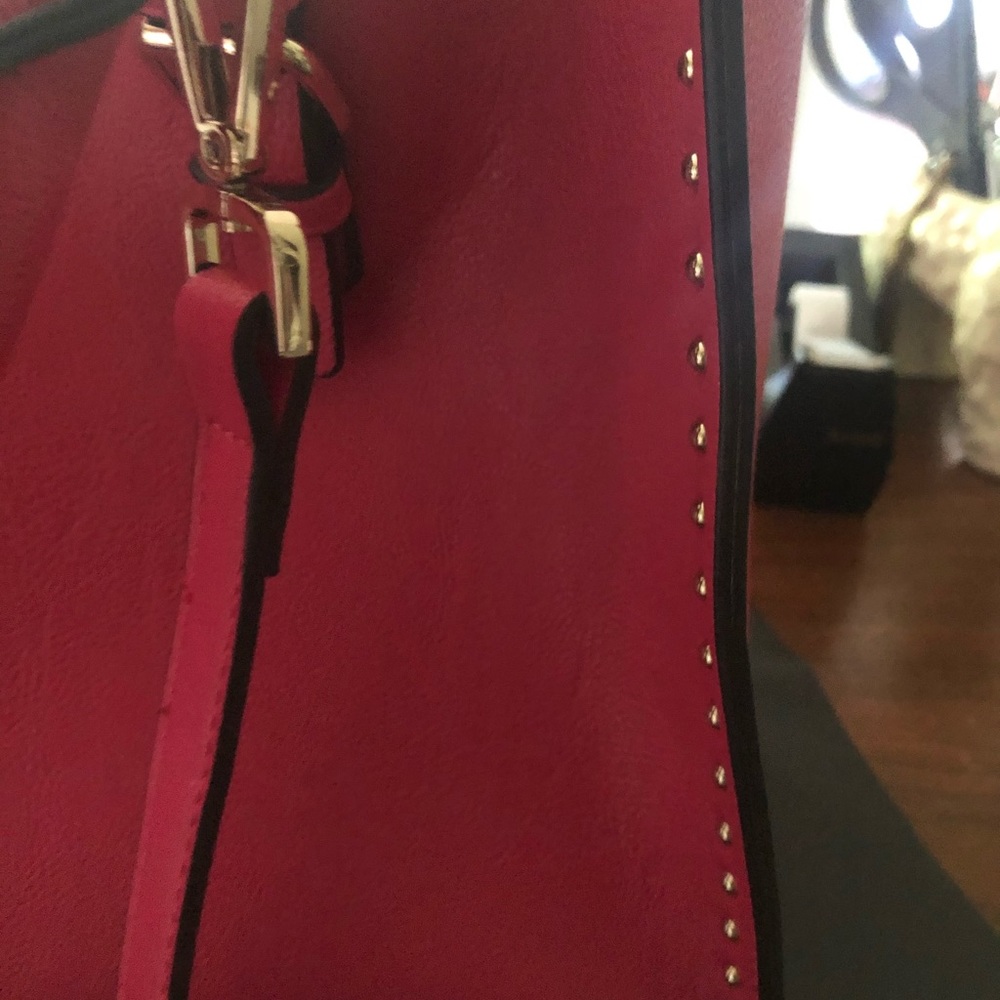 Pink tote
